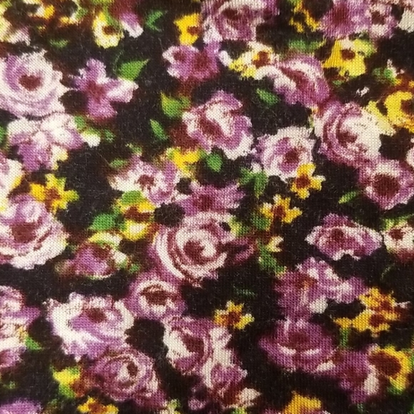 Like-New Kirra Purple Floral Sleeveless Blouse - Picture 3 of 4